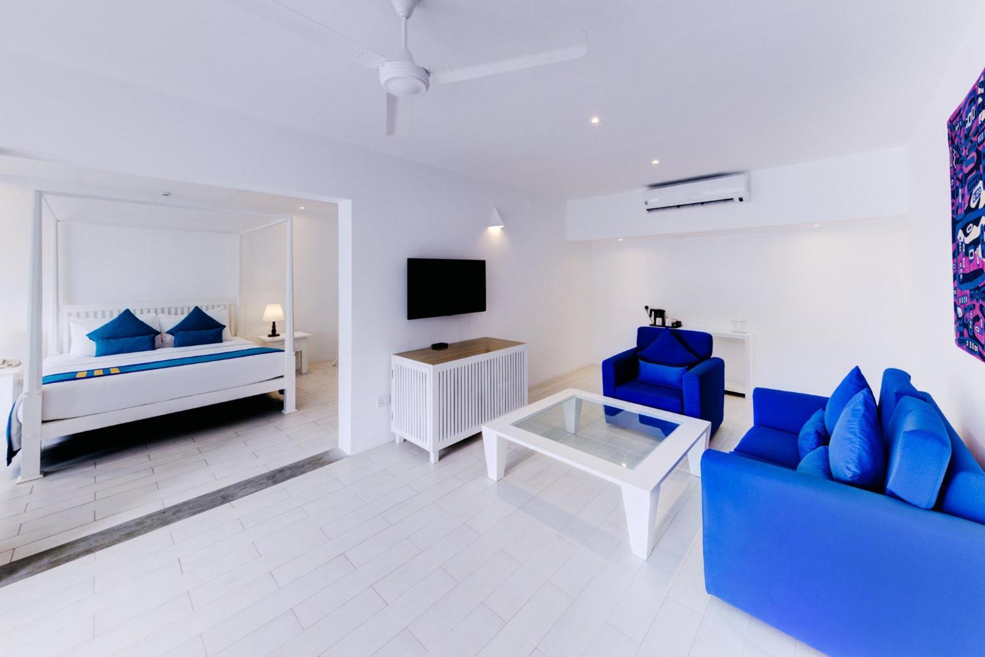 ทรินโค่ บลู บาย ซิเนม่อน Hotel ตรินโคมาลี ภายนอก รูปภาพ